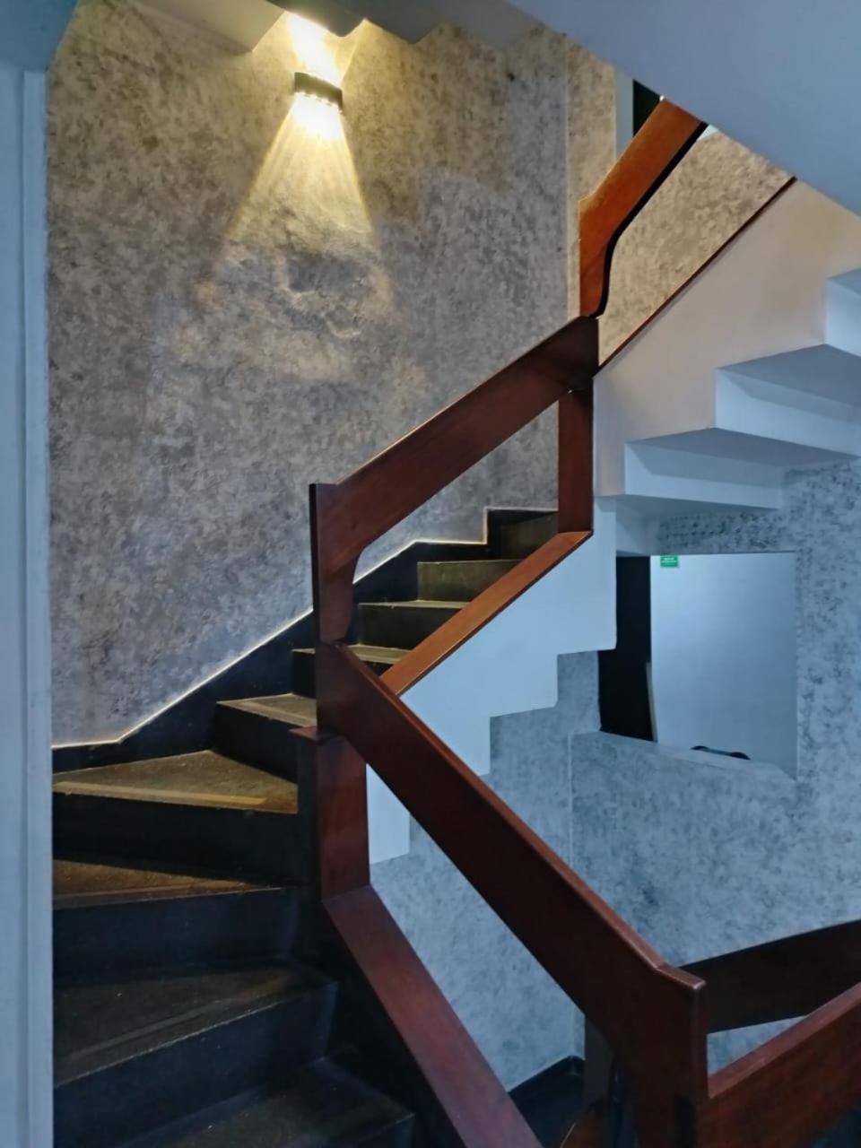 hotel COUNTRY Medellín Buitenkant foto