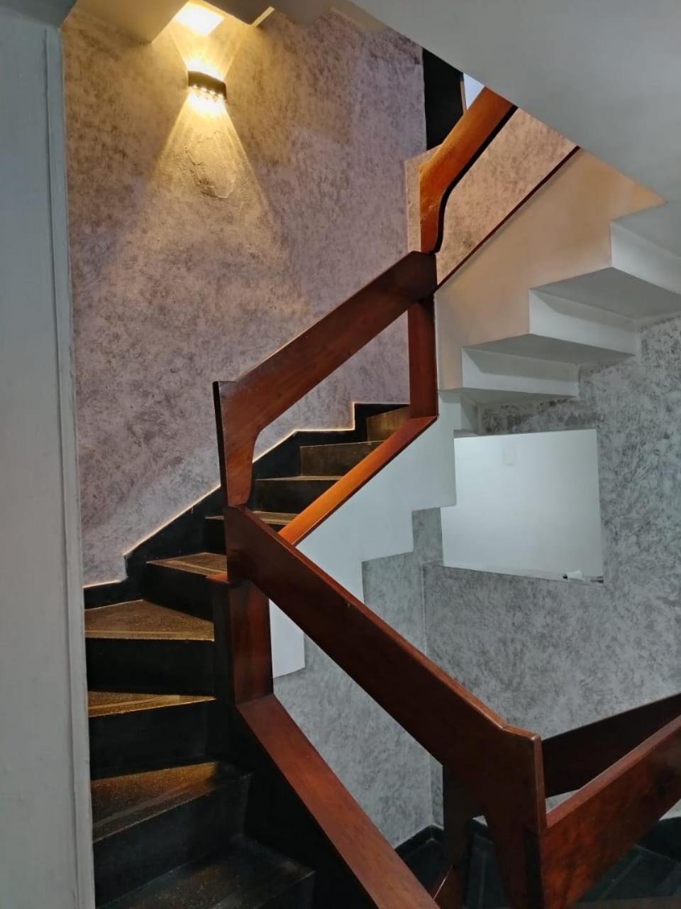 hotel COUNTRY Medellín Buitenkant foto